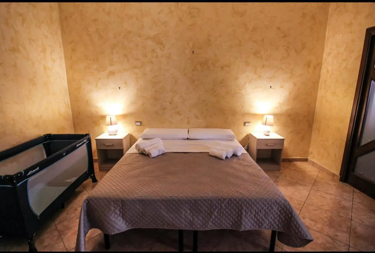 Anthony Apartments Central Station Palermo Italy