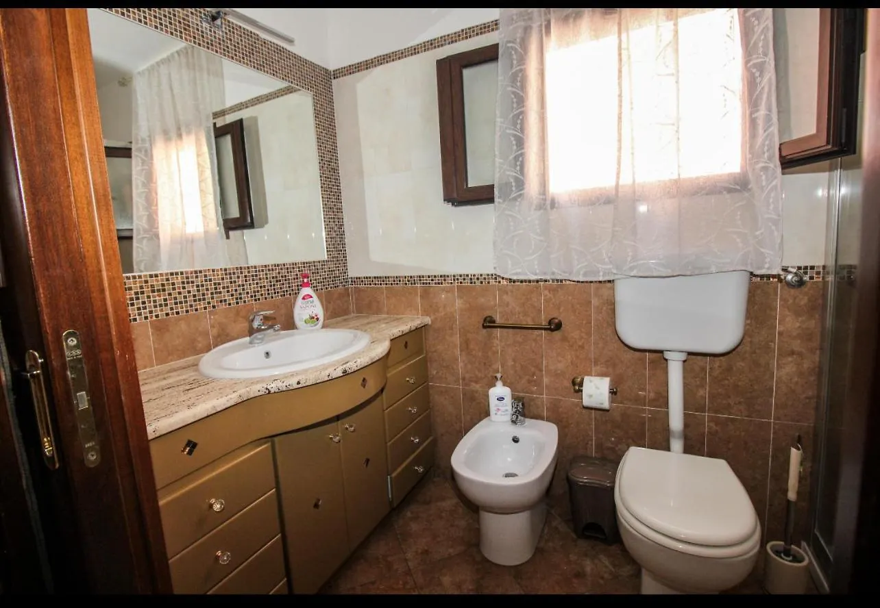 Anthony Apartments Central Station Palermo 0*,  Italy