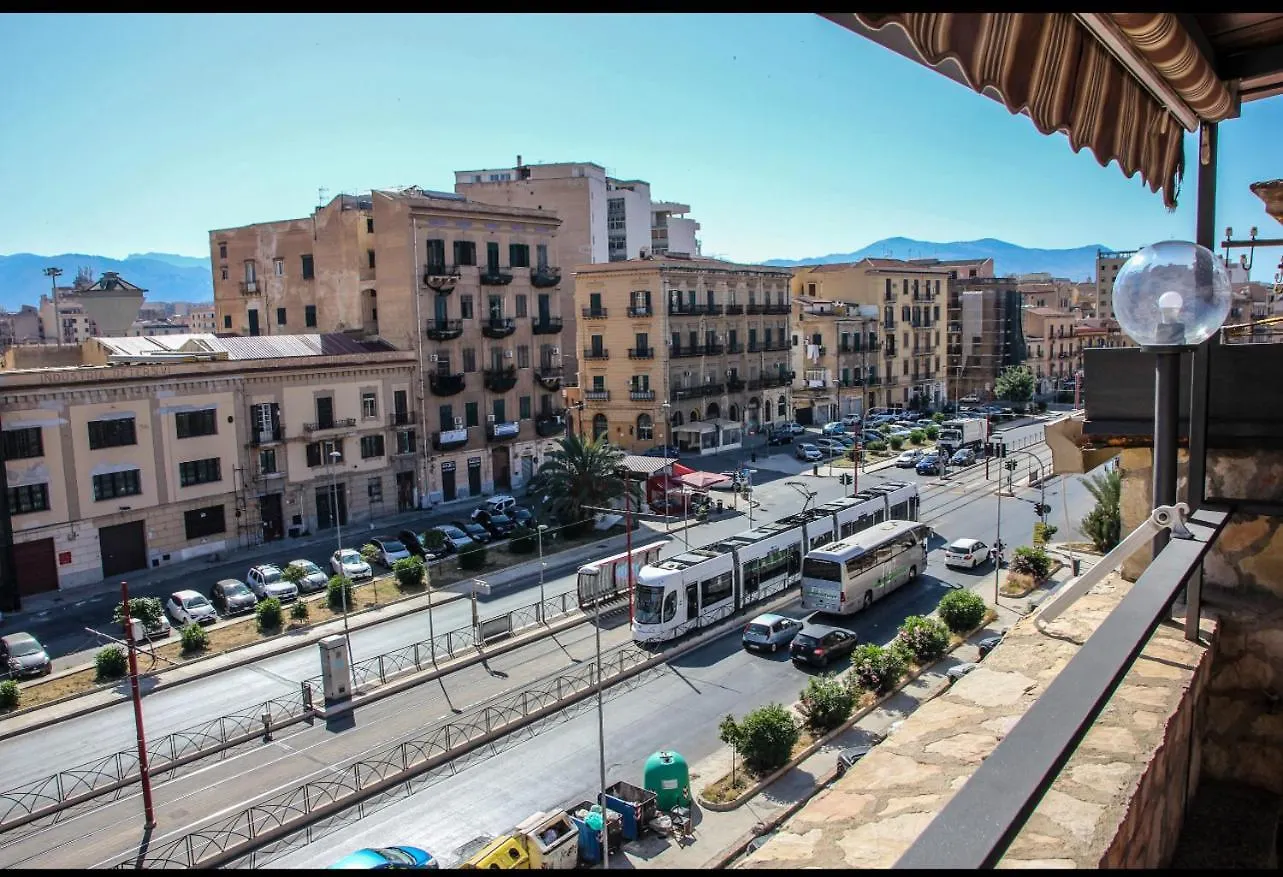 Anthony Apartments Central Station Palermo